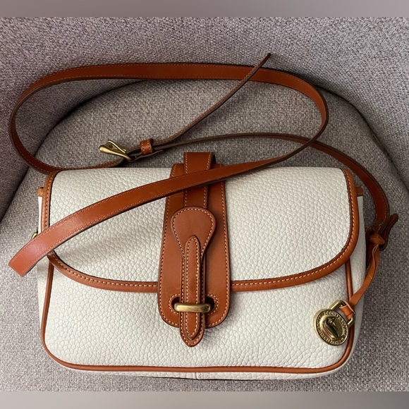 DOONEY & BOURKE- vintage Equestrian All Weather Leather Crossbody Bag - Picture 2 of 7
